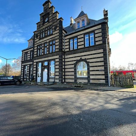 Wohnen Wie Im Schloss - Alter Bahnhof Von Kruft Esterno foto