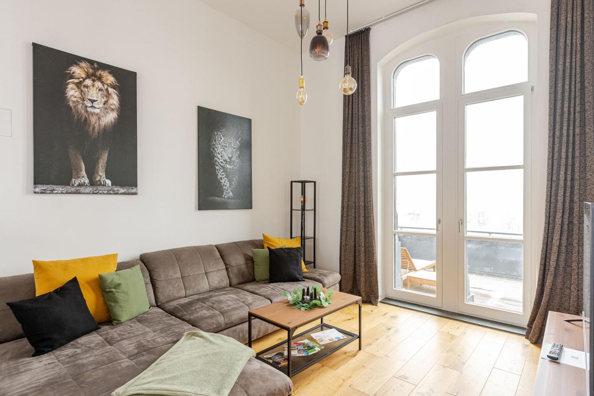 Wohnen Wie Im Schloss - Alter Bahnhof Von Kruft Esterno foto