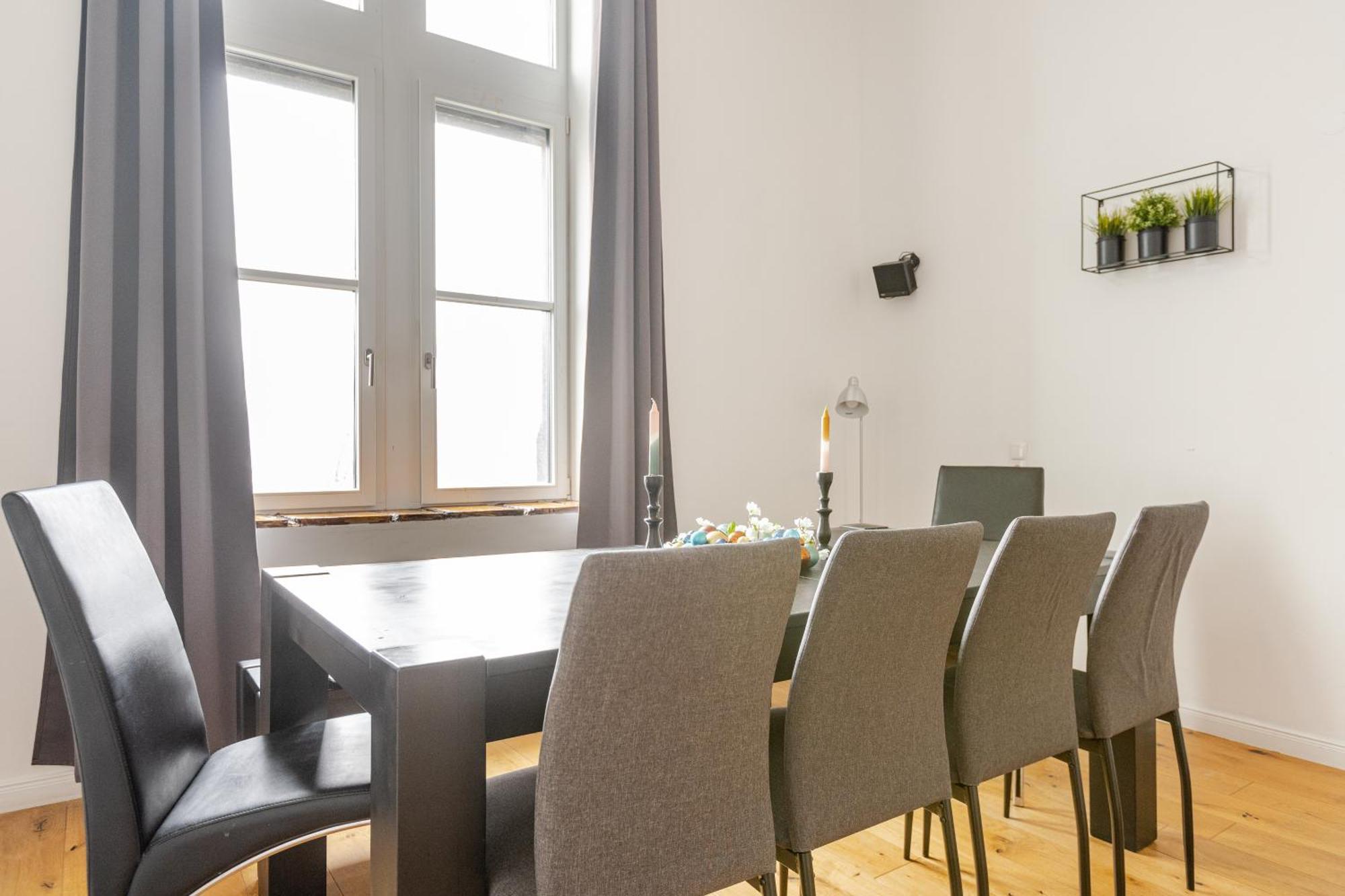 Wohnen Wie Im Schloss - Alter Bahnhof Von Kruft Esterno foto